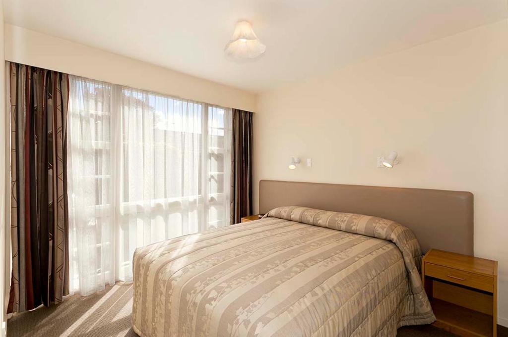 Colonial Inn Motel Крайстчерч Екстер'єр фото
