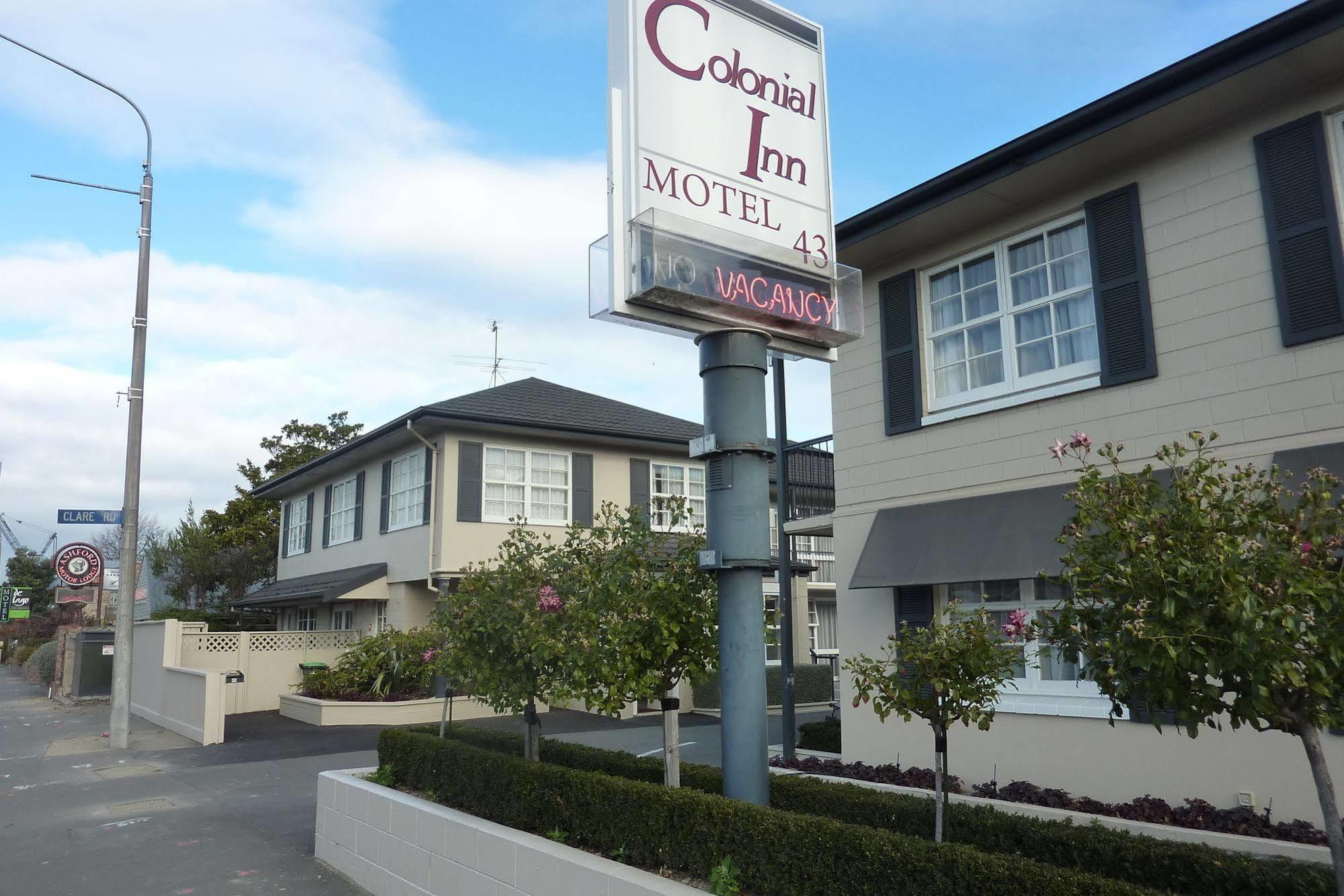 Colonial Inn Motel Крайстчерч Екстер'єр фото